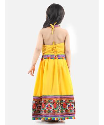 Yellow  Bandhani halter neck chaniya choli 3