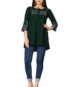 Women Green & Off White Geometric Tie-UP Neck A-Link Longline Top