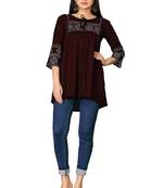 Women Maroon & Off White Geometric Tie-UP Neck A-Link Longline Top