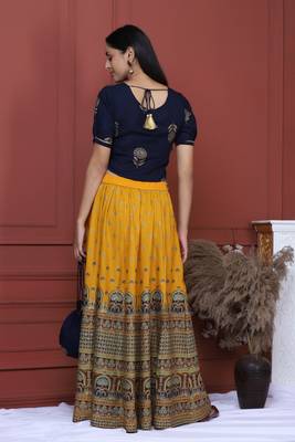 Navy Printed Crop Top With Skirt And Potli 4
