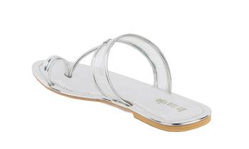 LA SAVIE Women Silver Kolhapuri Flats 2
