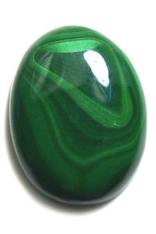 Natural Malachite Gemstone Danafirangi 11.25 Ratti 10.23 Carat Oval Shape Jewellery Making