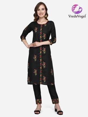 Black embroidered cotton kurta-sets 2