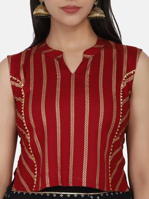 Maroon Printed Crop Top With Skirt And Potli 9