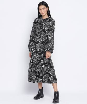Stunner wink printed casual women dress 1