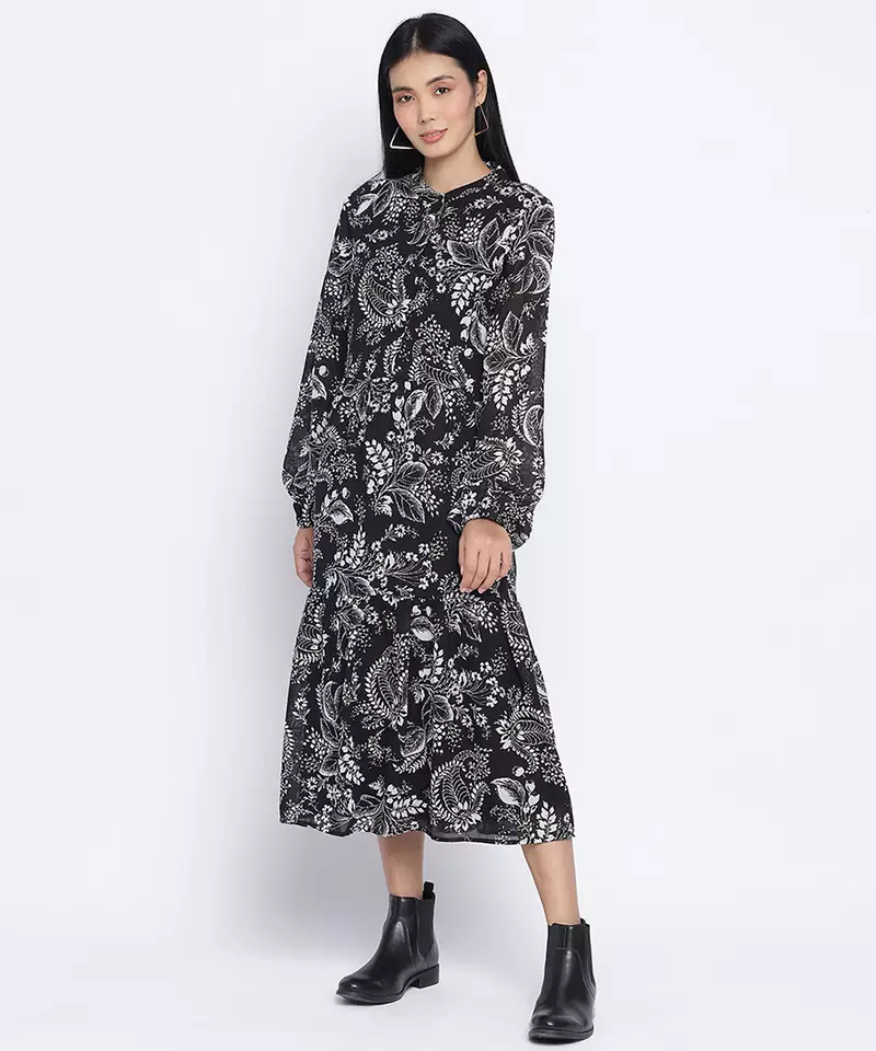Stunner wink printed casual women dress
