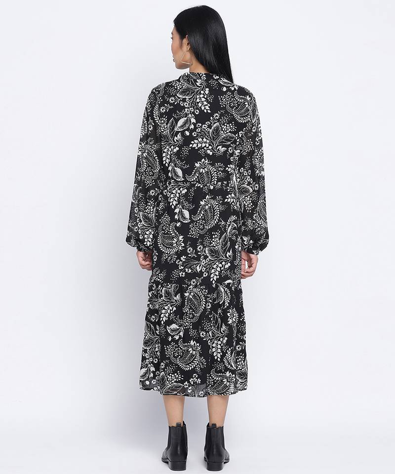 Stunner wink printed casual women dress