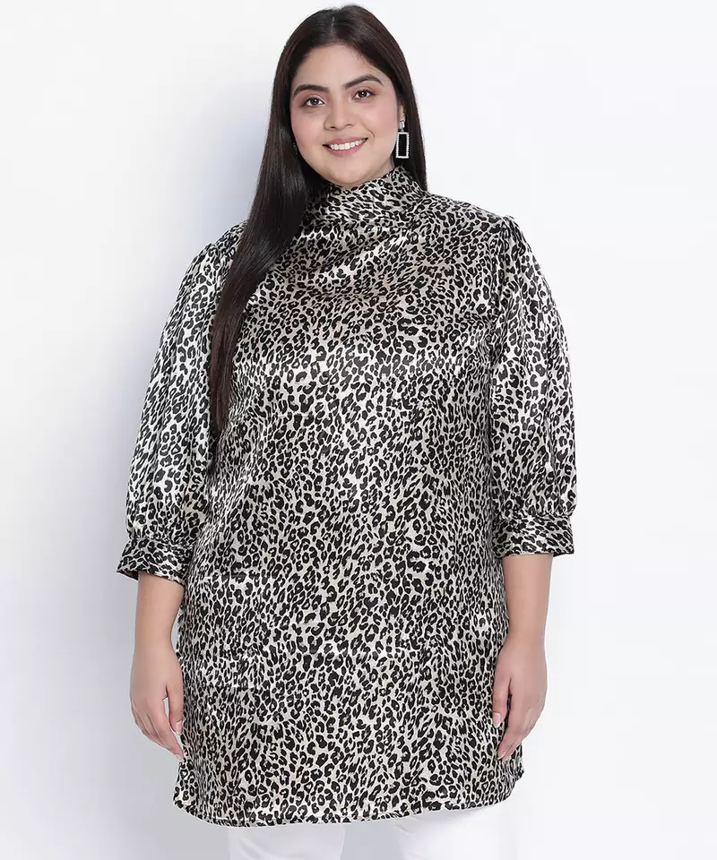 Striking black Animal satin print Plus tunic