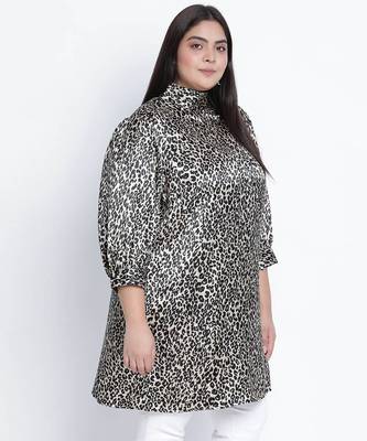 Striking black Animal satin print Plus tunic 3