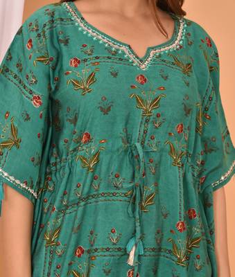 Green embroidered rayon Kaftan with Pant 5