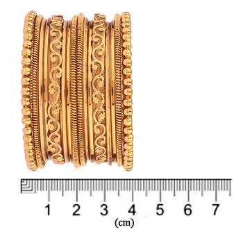 Gold bangles-and-bracelets 5