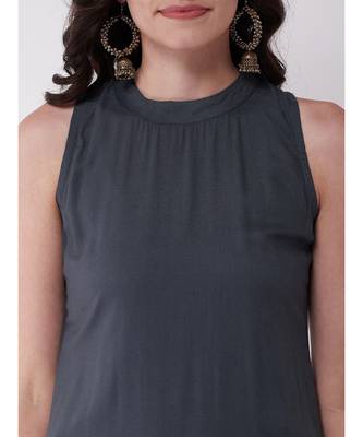 Grey and Maroon Halter Kurta Set 6