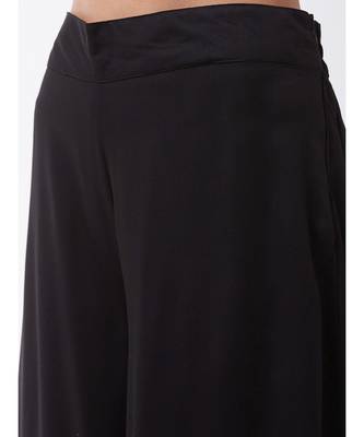 Black strappy kurta palazzo set with pink bandhini dupatta 2