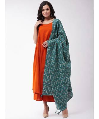 Orange strappy kurta plazzo set with green kantha dupatta 6