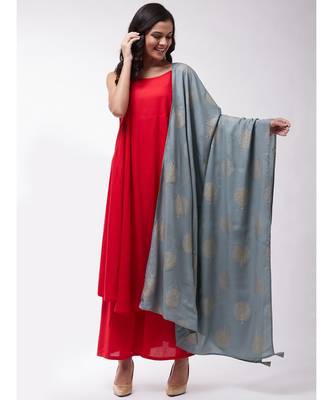 Red strappy kurta palazzo set with grey gold dupatta 1