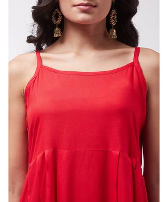 Red strappy kurta palazzo set with grey gold dupatta 3