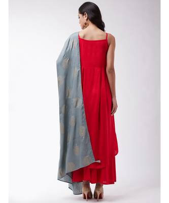 Red strappy kurta palazzo set with grey gold dupatta 5