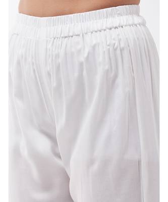 White strappy kurta palazzo set with blue floral dupatta 6