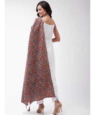 White strappy kurta palazzo set with kalamkari dupatta 5
