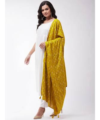 White strappy kurta palazzo set with mustard wite dupatta 5