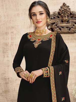 Black embroidered georgette salwar 3