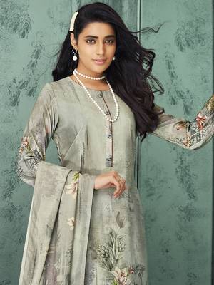 Grey digital print velvet salwar 3