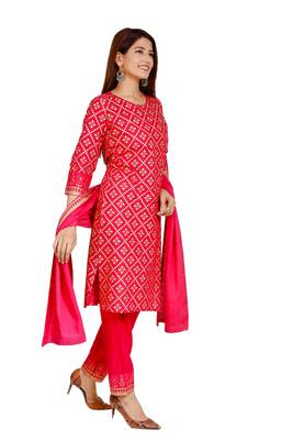 GRACA Rayon Printed Kurti with Pant and Dupatta Set 3