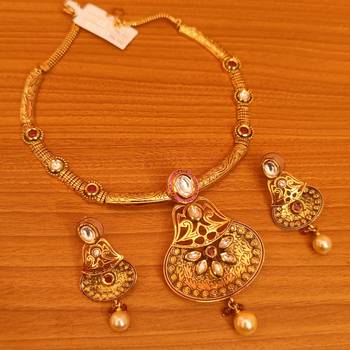 Red necklace-sets 1