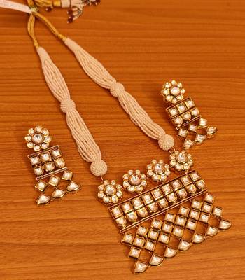 White pendants 1