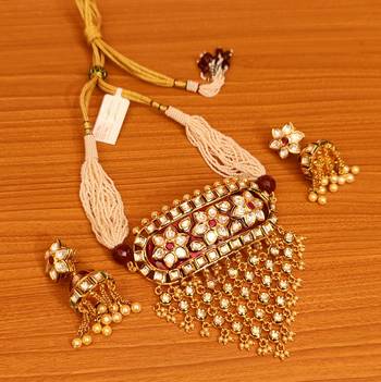 Red necklace-sets 1
