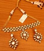 White necklace-sets