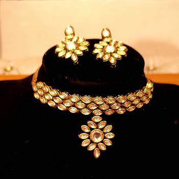 White necklace-sets 3