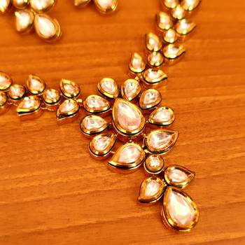 White necklace-sets 3