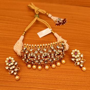 Red necklace-sets 1