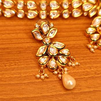 White necklace-sets 2