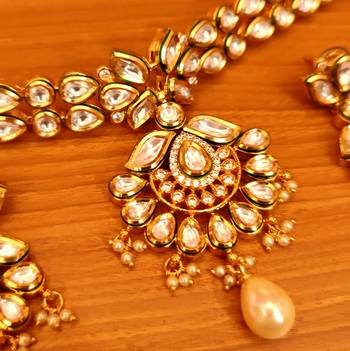 White necklace-sets 3