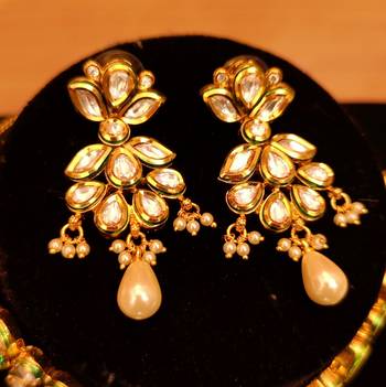 White necklace-sets 5