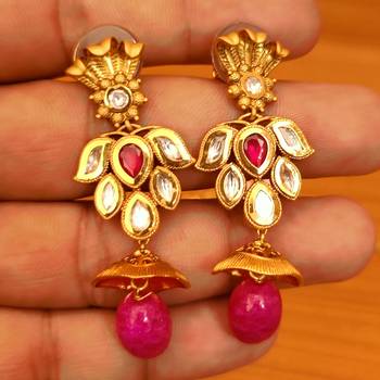 Red pendants 3