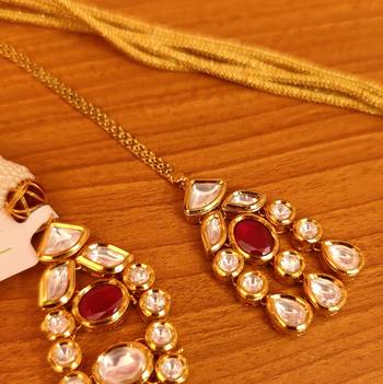 Red necklace-sets 3