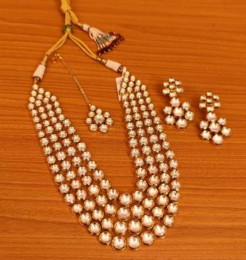 White necklace-sets 1