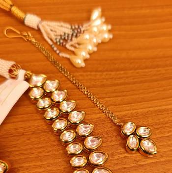 White necklace-sets 3