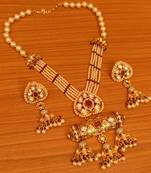 Red necklace-sets