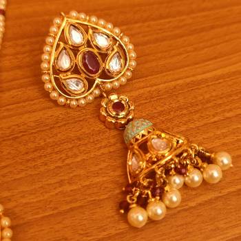Red necklace-sets 3