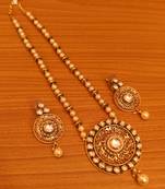 White necklace-sets