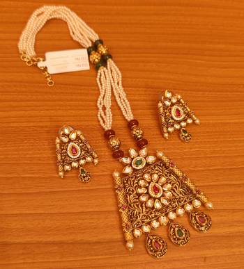Multicolor pendants 1