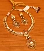 White necklace-sets