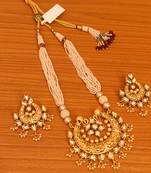 White necklace-sets