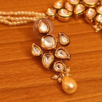 White necklace-sets 2
