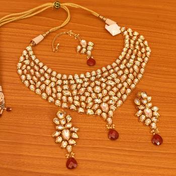 Red necklace-sets 1