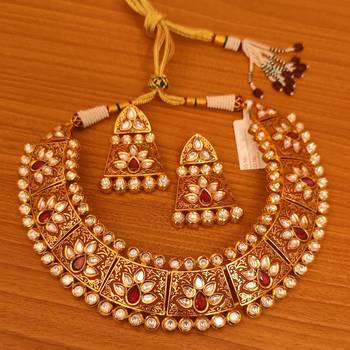 Red necklace-sets 1